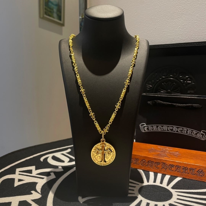 Ch**me He**ts necklaces